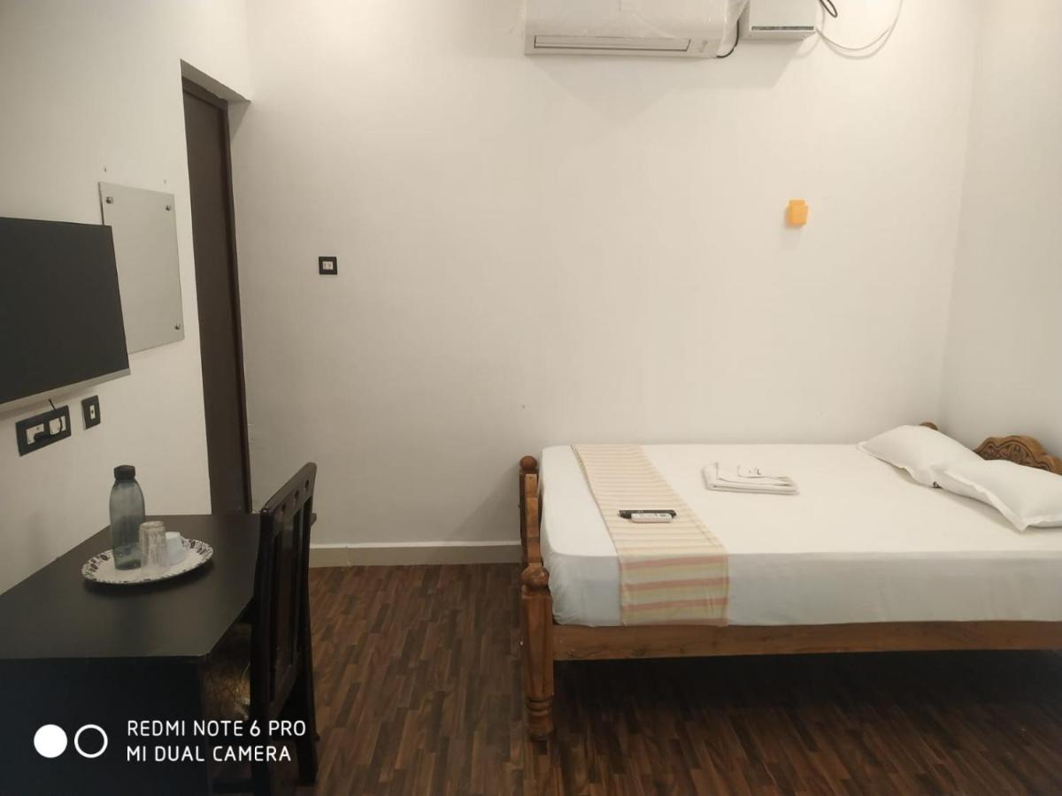 Bluemoon Homestay Puduccseri Kültér fotó