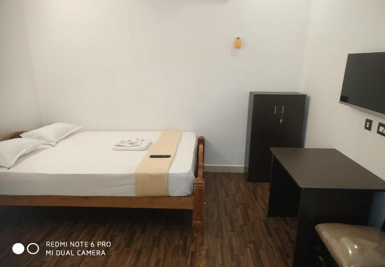 Bluemoon Homestay Puduccseri Kültér fotó